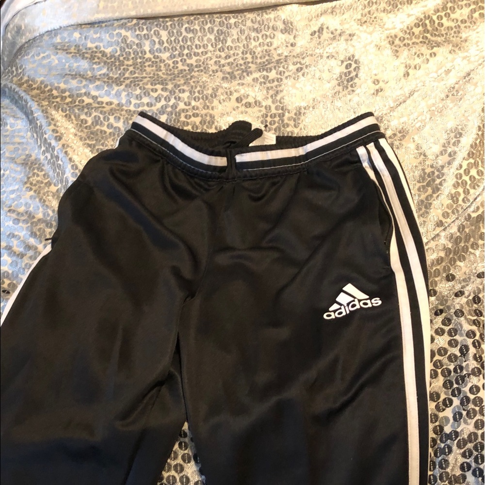 Addisas pants/sweats  !!